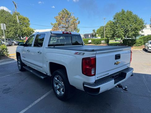 Used 2017 Chevrolet Silverado 1500 LTZ Z71 w/ LTZ Plus Package AWD/4WD image 22