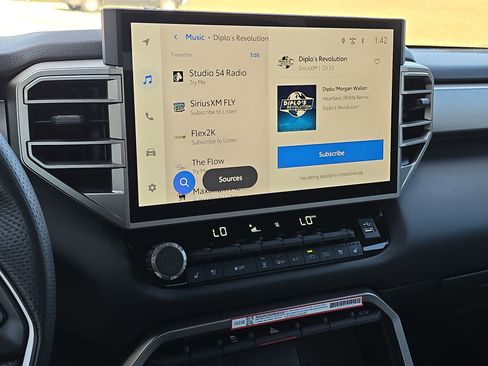 Used 2025 Toyota Tundra Limited image 17