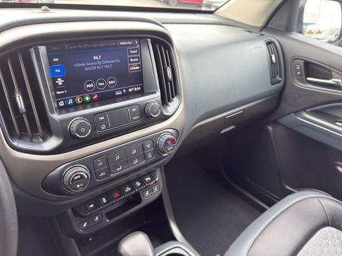 Used 2022 Chevrolet Colorado Z71 image 23