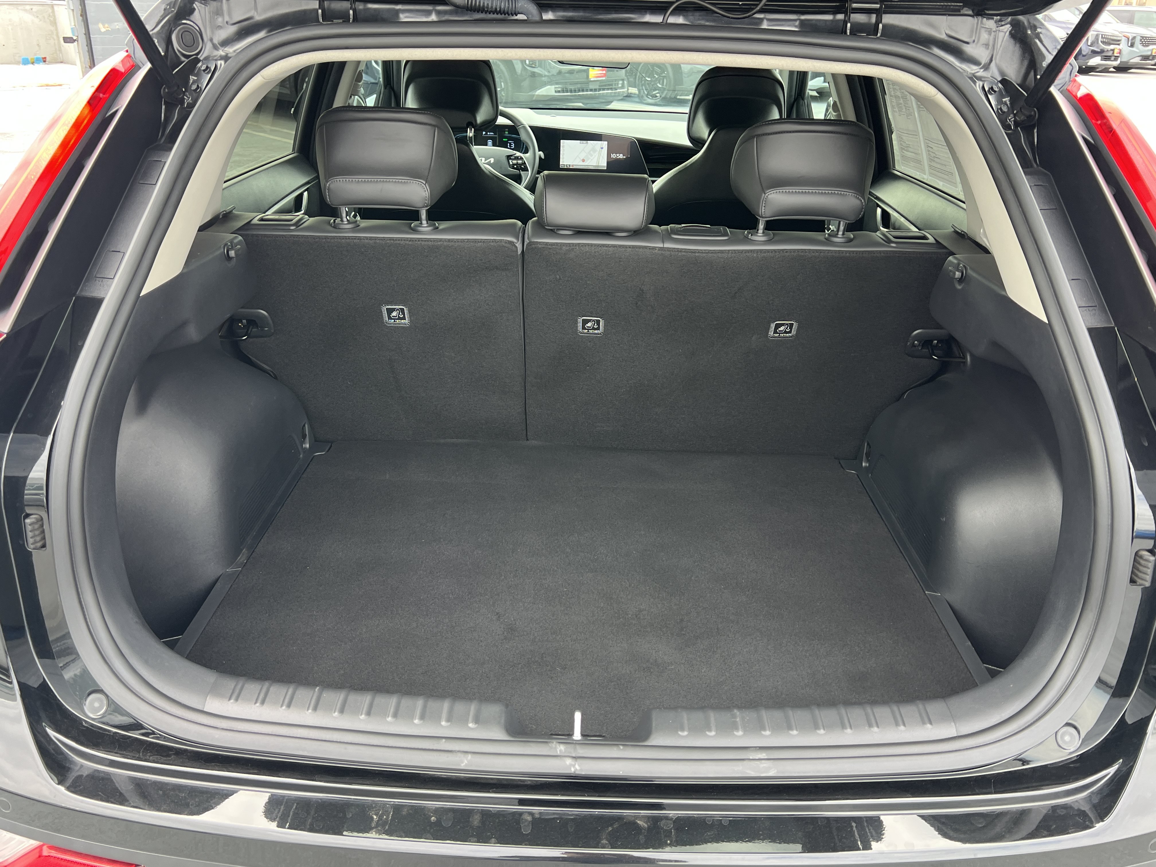 Certified 2025 Kia Niro EX FWD image 19