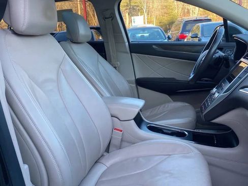 Used 2017 Lincoln MKC Reserve w/ Lincoln MKC Climate Package image 18