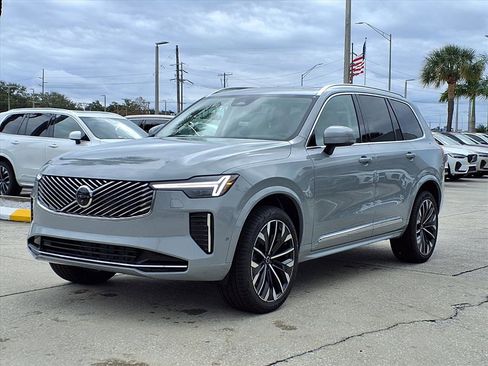 New 2026 Volvo XC90 B6 Ultra image 3