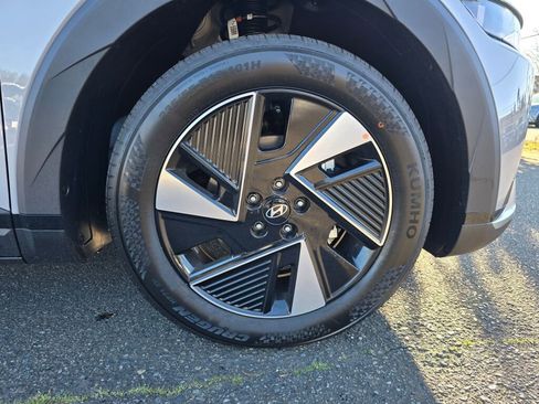 New 2026 Hyundai Ioniq 5 SE image 9