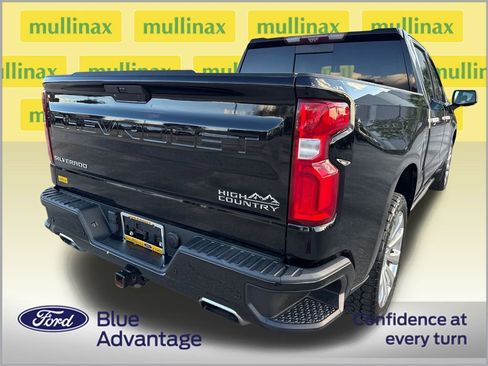 Used 2021 Chevrolet Silverado 1500 High Country w/ Technology Package image 4