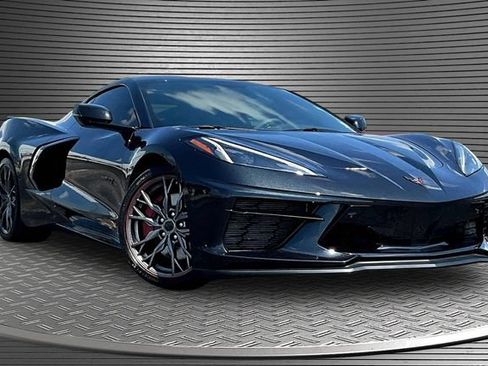 Used 2023 Chevrolet Corvette Stingray Premium Cpe w/ Z51 Performance Package RWD image 3