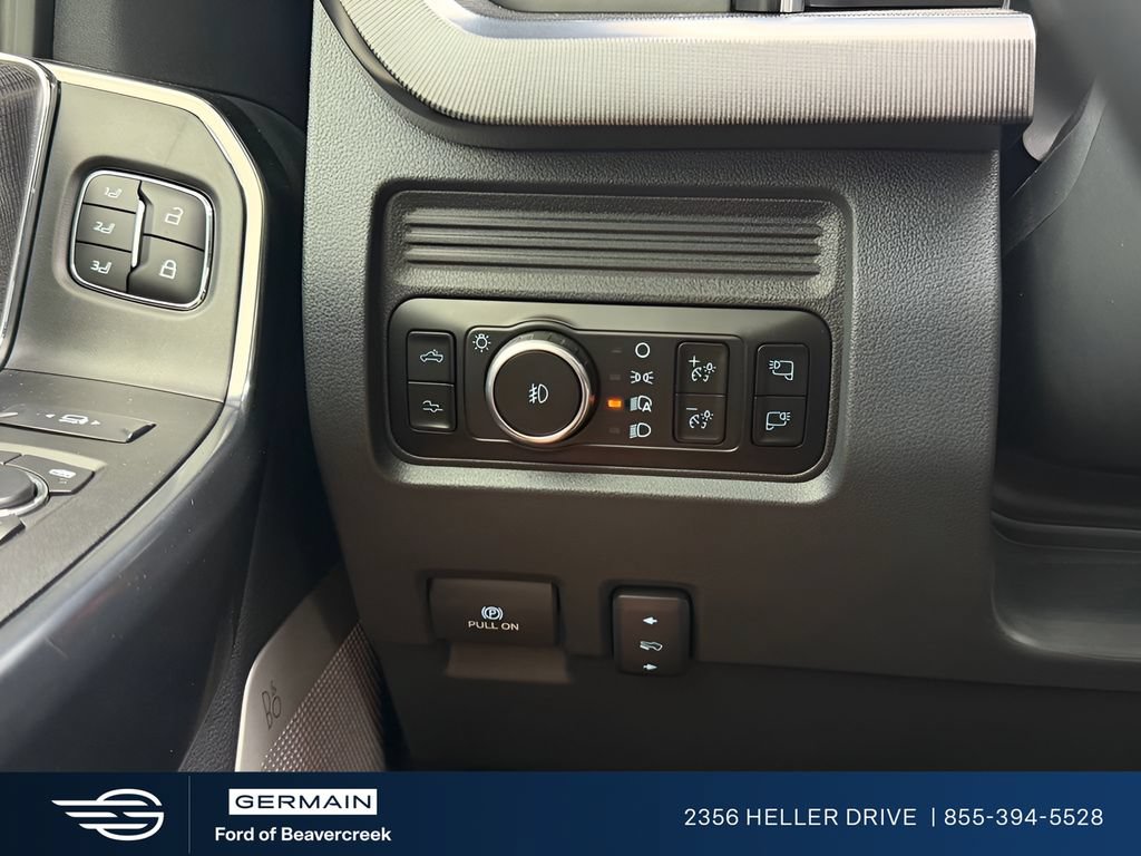 Used 2025 Ford F350 Platinum AWD/4WD image 22