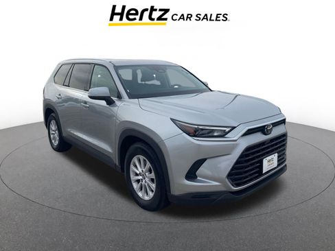 Used 2025 Toyota Grand Highlander FWD image 1