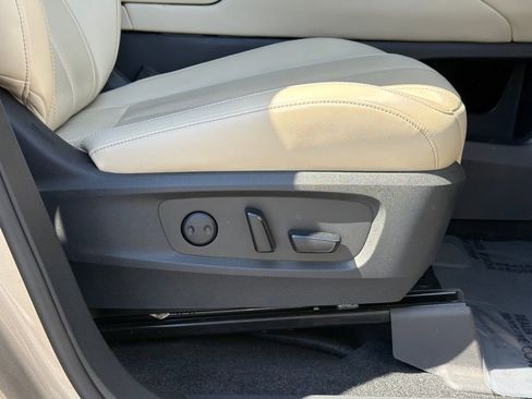 Used 2023 INFINITI QX60 Luxe image 36