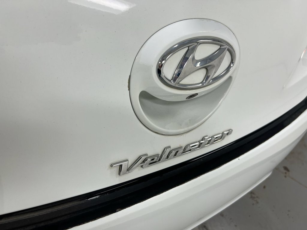 Used 2016 Hyundai Veloster w/ Option Group 03 FWD image 27