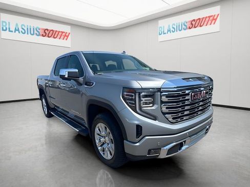 Used 2026 GMC Sierra 1500 Denali w/ Technology Package AWD/4WD image 1