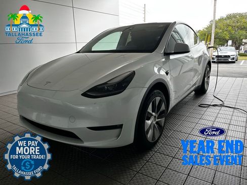 Used 2023 Tesla Model Y Long Range image 3