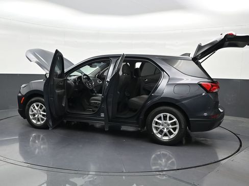 Used 2023 Chevrolet Equinox LT FWD image 34