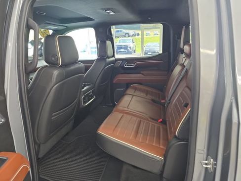 Used 2023 GMC Sierra 1500 Denali Ultimate AWD/4WD image 10