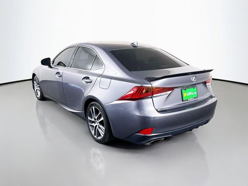 Used 2018 Lexus IS 300 w/ Comfort Package RWD image 7