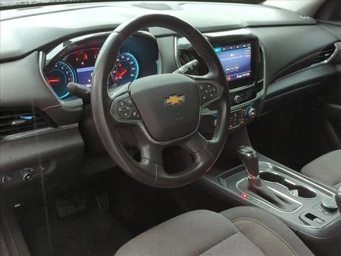 Used 2020 Chevrolet Traverse LT FWD image 7
