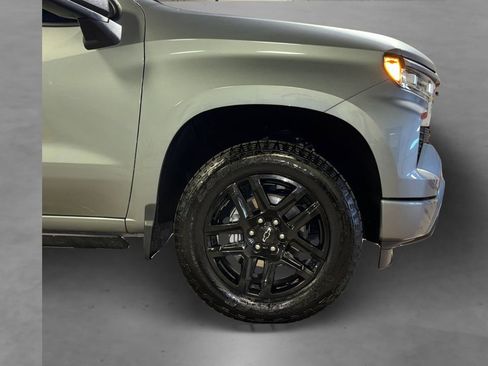 Used 2023 Chevrolet Silverado 1500 RST w/ Z71 Off-Road Package image 19