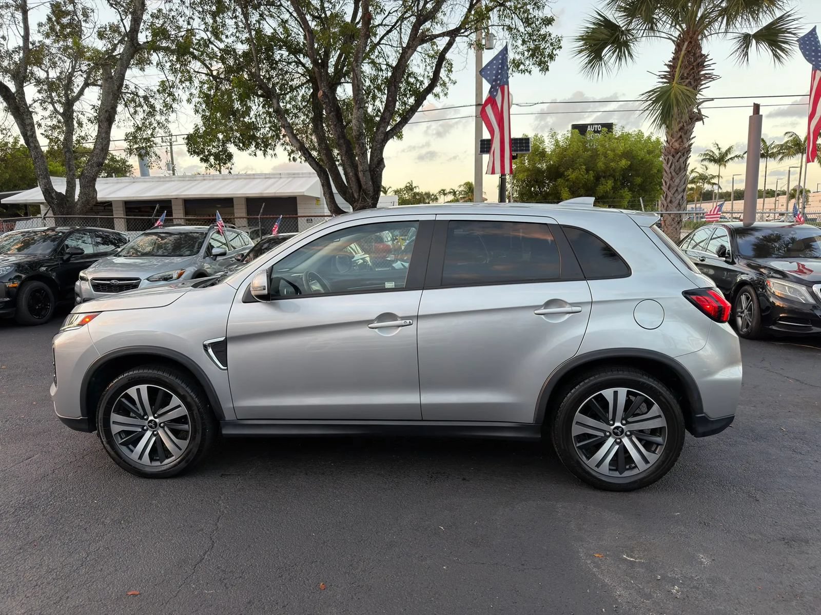 Used 2022 Mitsubishi Outlander Sport SE AWD/4WD image 9