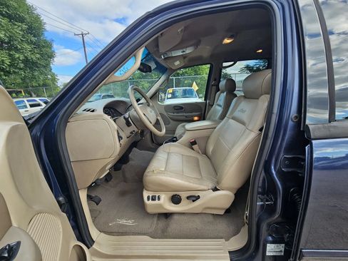 Used 2002 Ford F150 King Ranch RWD image 3