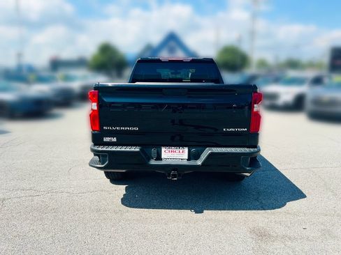 Used 2020 Chevrolet Silverado 1500 Custom w/ Custom Value Package AWD/4WD image 6