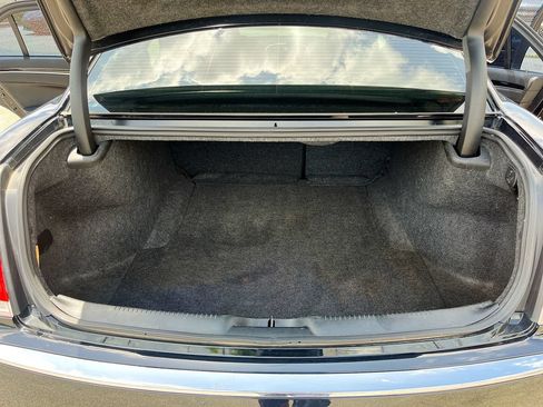 Used 2023 Chrysler 300 Touring RWD image 24