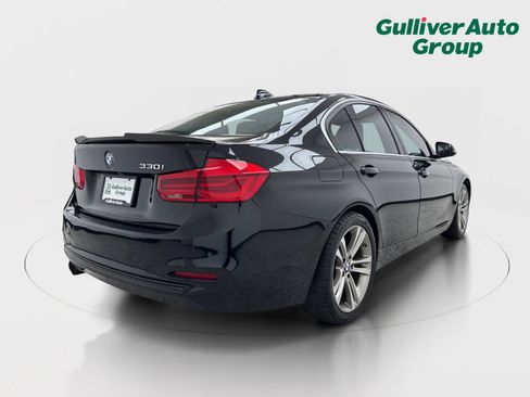 Used 2018 BMW 330i Sedan RWD image 8
