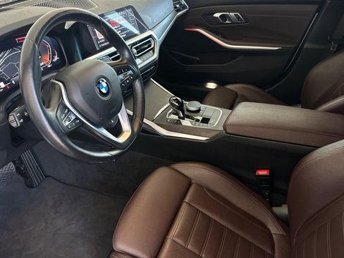 Used 2022 BMW 330i Sedan w/ Premium Package image 9