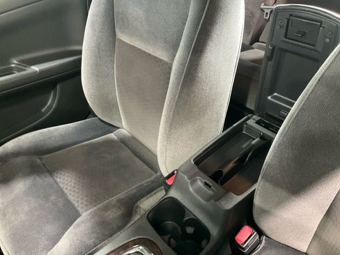 Used 2013 Chevrolet Impala LT image 30