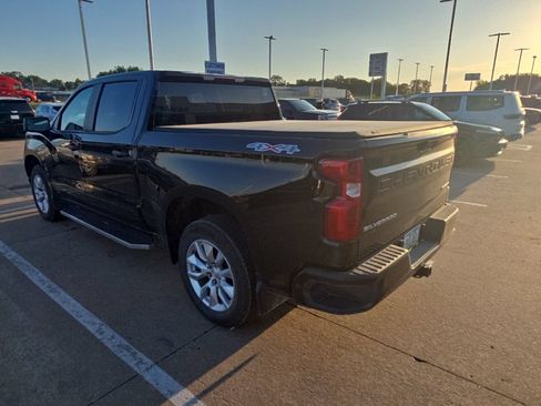 Used 2023 Chevrolet Silverado 1500 Custom AWD/4WD image 8