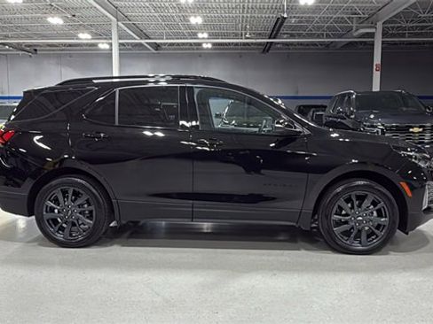 Certified 2024 Chevrolet Equinox RS image 3