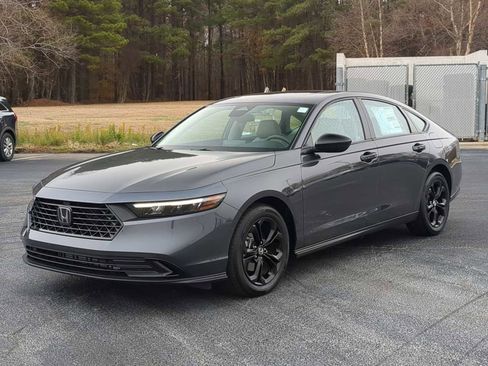 New 2025 Honda Accord SE image 4