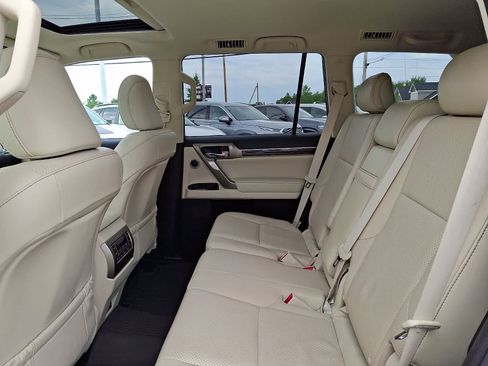 Used 2021 Lexus GX 460 Luxury AWD/4WD image 11