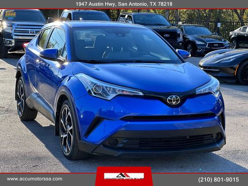 Used 2019 Toyota C-HR XLE image 4