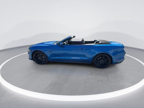 Used 2020 Ford Mustang GT Premium w/ Equipment Group 401A RWD image 17