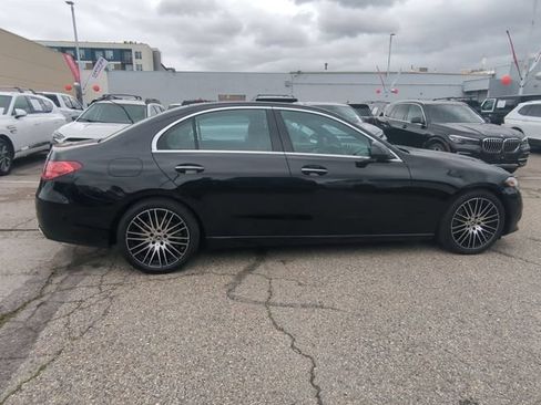 Used 2025 Mercedes-Benz C 300 4MATIC Sedan image 2