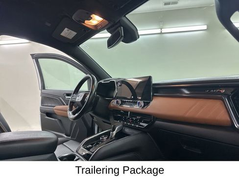 Used 2023 GMC Canyon AT4 w/ AT4 Premium Package image 19