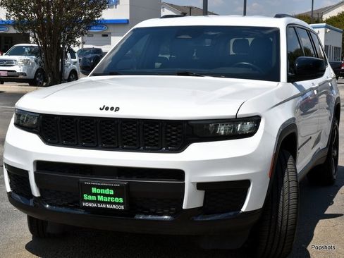 Used 2022 Jeep Grand Cherokee L Laredo image 1