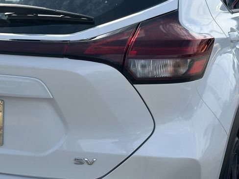 Certified 2024 Nissan Kicks SV w/ Interior Electronics Package image 14