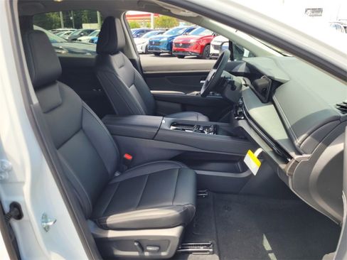 New 2025 Nissan Murano SV image 12