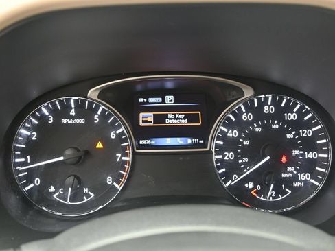 Used 2020 Nissan Pathfinder SL w/ Cargo Package AWD/4WD image 23