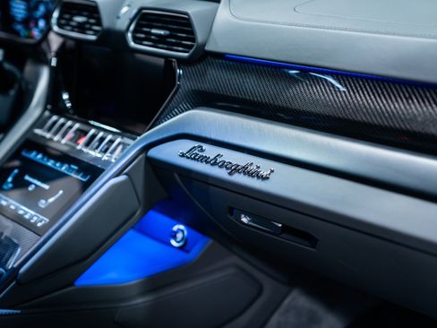 Used 2024 Lamborghini Urus S image 23