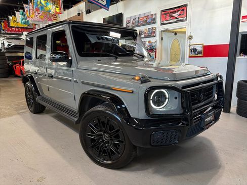 Used 2025 Mercedes-Benz G 550 image 1