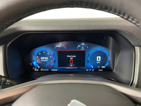 New 2025 Ford Bronco Badlands image 3