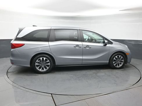 Used 2023 Honda Odyssey EX-L image 7