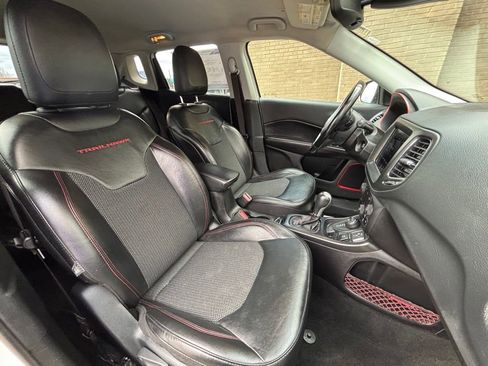 Used 2019 Jeep Compass Trailhawk image 17