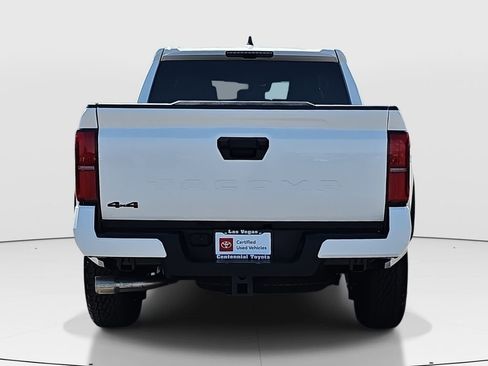 Certified 2025 Toyota Tacoma TRD Off-Road AWD/4WD image 6