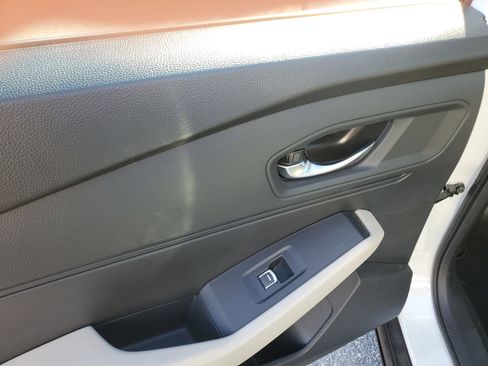 Used 2023 Honda Accord EX-L image 15