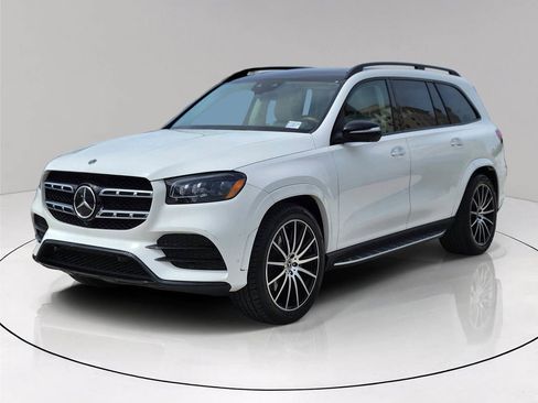 Used 2023 Mercedes-Benz GLS 450 4MATIC image 3