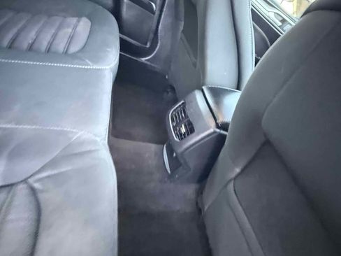 Used 2018 Ford Fusion SE w/ Fusion SE Technology Package FWD image 51