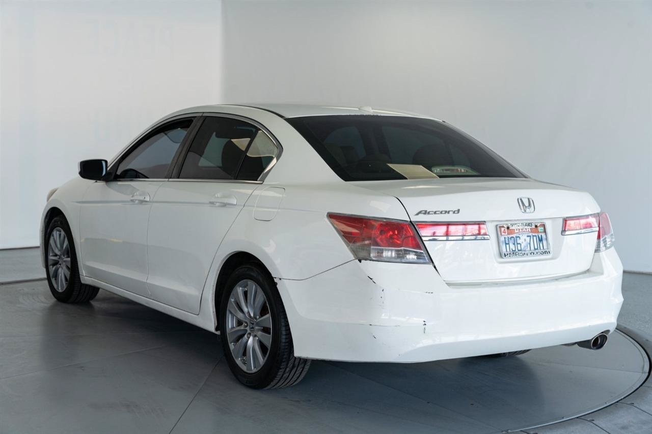 Used 2011 Honda Accord EX-L image 5