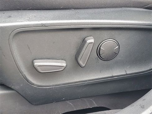 Used 2022 Ford Escape SE w/ Convenience Package image 12